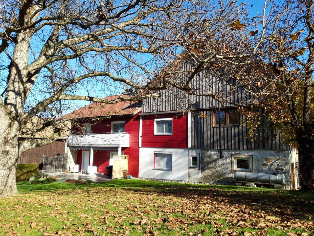 Ferienwohnung Im Seidlerhof Mit Balkon Und Garten Rohrnbach Exterior photo